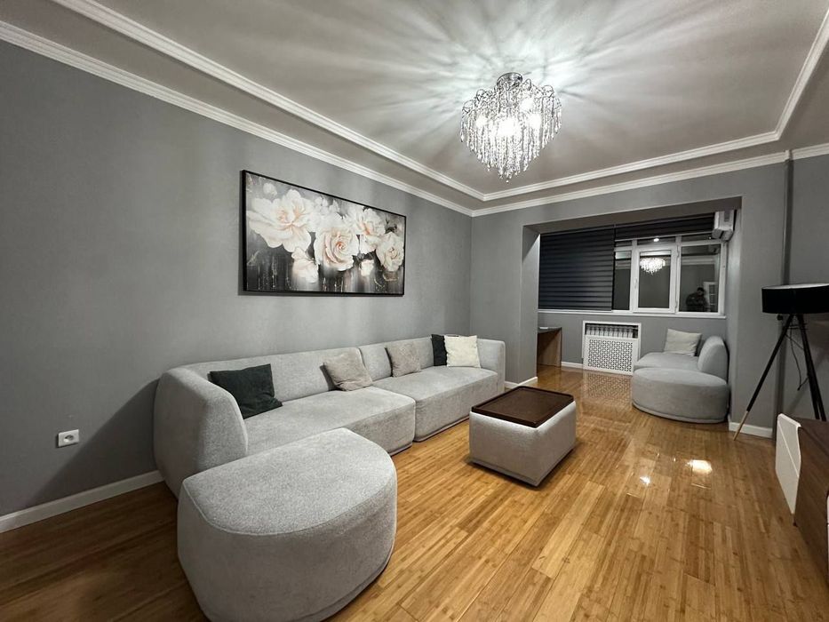 Квартира на Эльбек 3/1/5 общ пл 75м/77 серия Евро