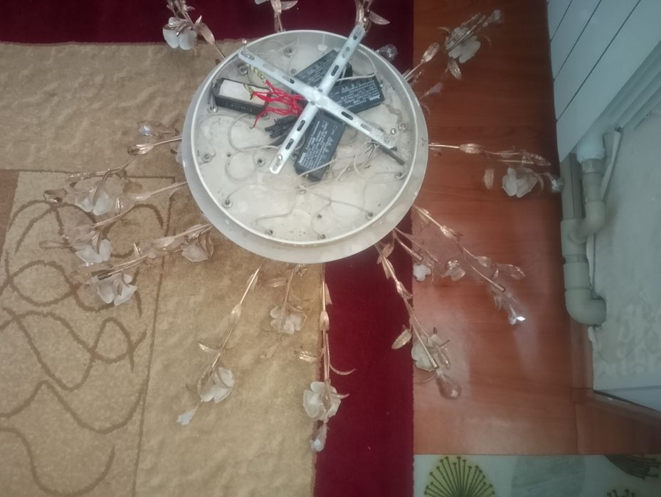 Люстра оригинальная 25000