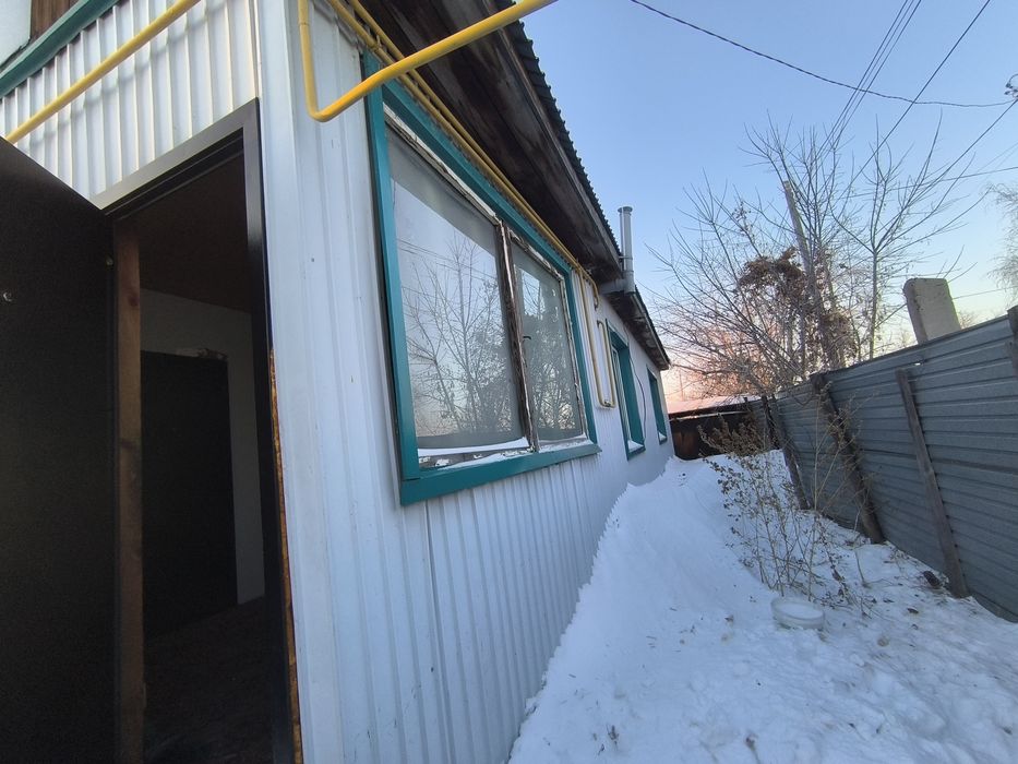 Продадим дом на 2 Костанае не дорого...