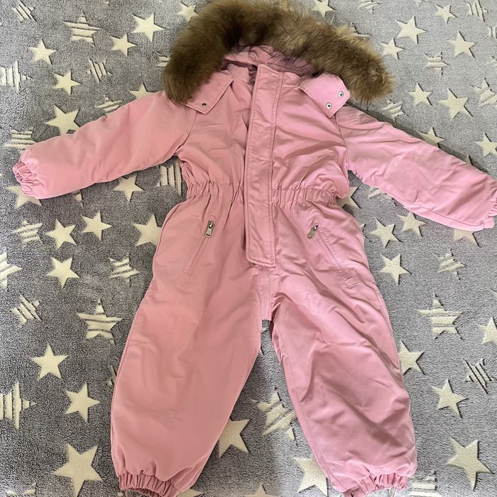 Продам детский комбинезон димнесезон