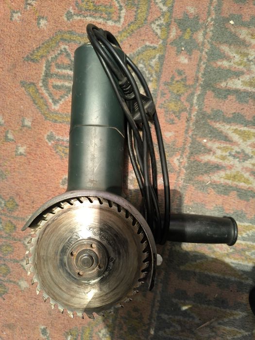 Электроинструмент: болгарка, дрель