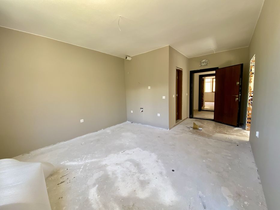 Продава се Двустаен апартамент в Банско - 70 кв.м за 670 €/кв.м - Снимка #2