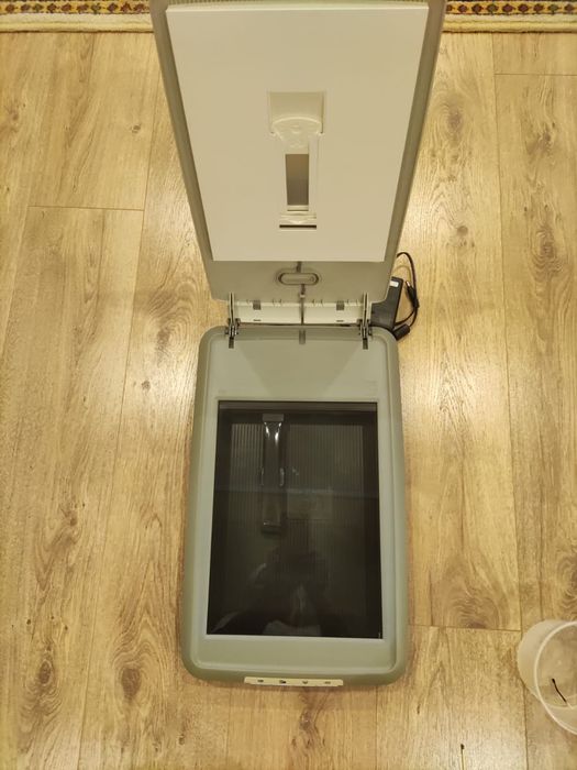 Сканер HP Scanjet 4370