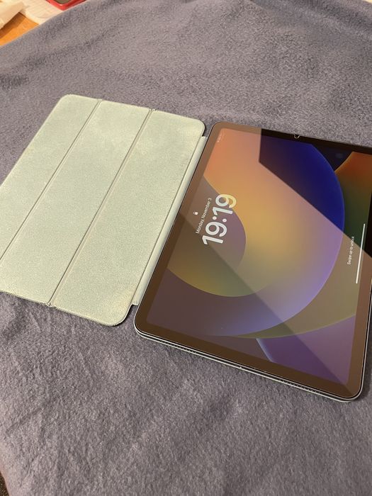 iPad Air 5 поколение, синий, 64GB