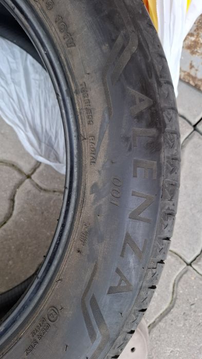 Bridgestone Alenza 001 235/55 R19 101W