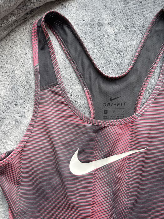 Оригинални дамски потници Nike