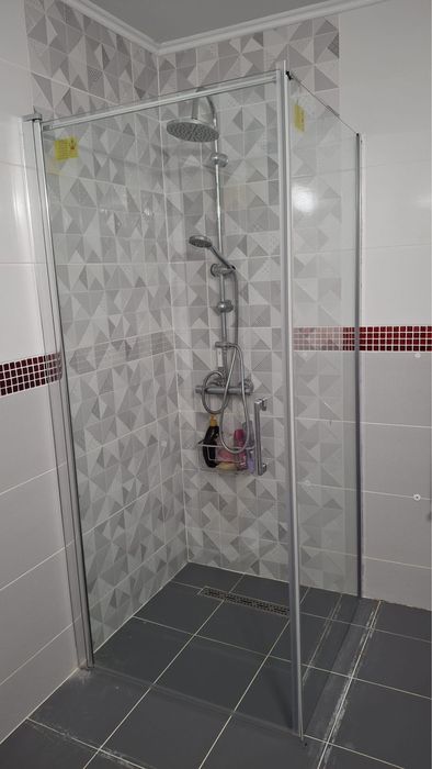 zugrav, var, mobila, electrice, sanitare, parchet, gresie, faianta