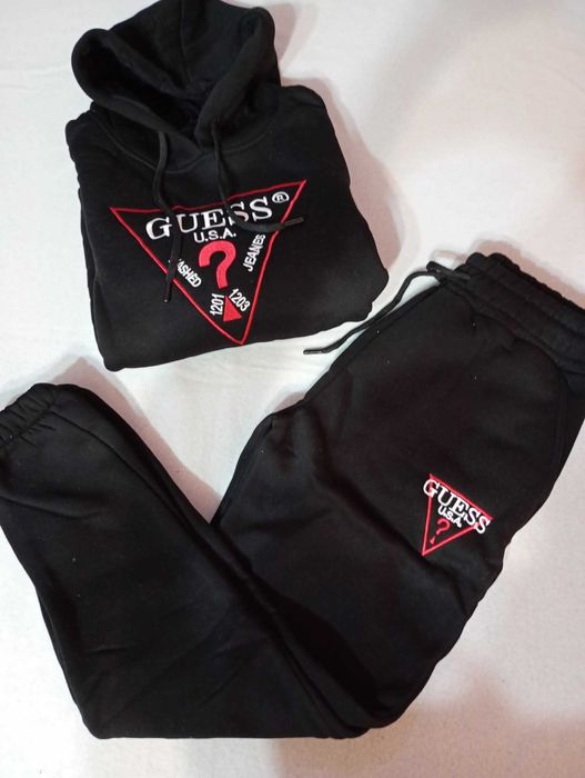 Дамски екипи Guess