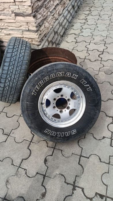 Продам диски с шинами