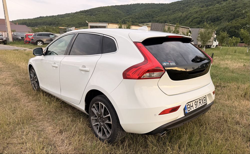 Volvo V40 2.0 d , R-design, 190cp , euro6