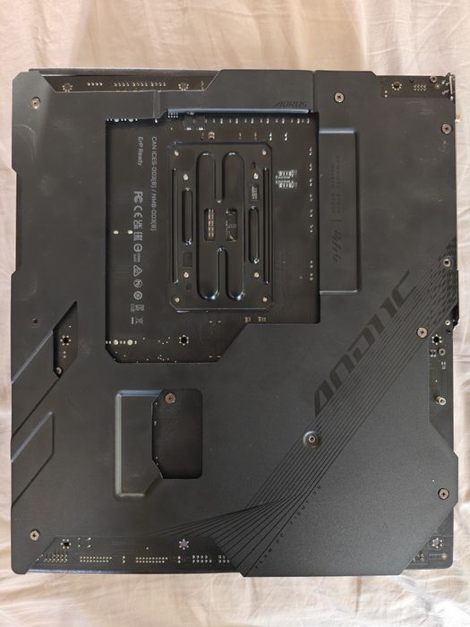 Kit-uri AMD Ryzen 9 9950X3D / 9900 X  cu MB ASUS B650 Tuf Gaming