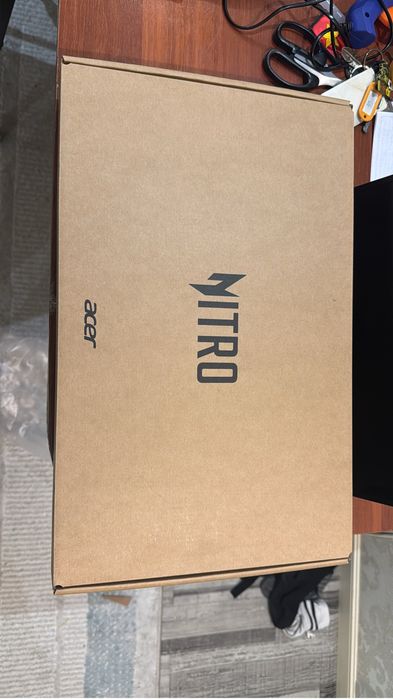 Acer Nitro Lite NL16-71G ноутбук