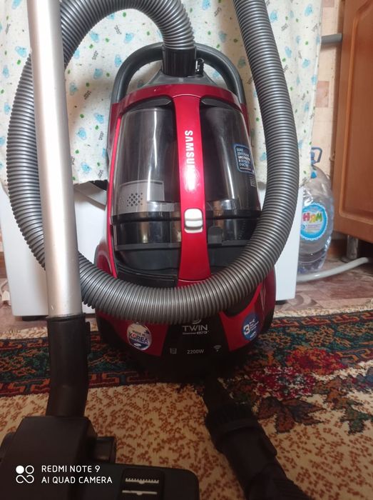 Пылесос Самсунг 2200w.