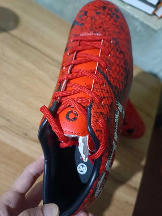 Новый Бутсы Новый