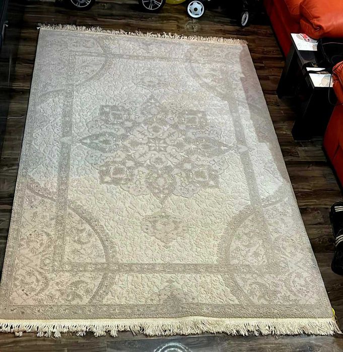 Covor acrilic model pierre cardine