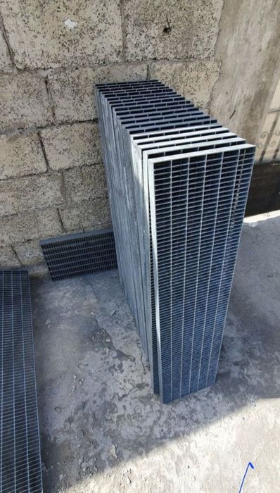 Trepte zincate galvanizate