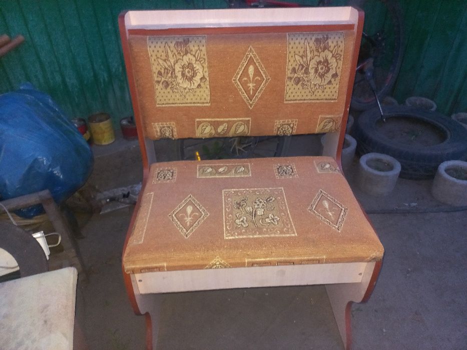 Продам кухонный диванчик