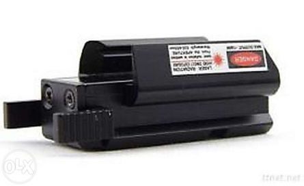 Лазерен мерник-червена точка за пистолети и пушки.