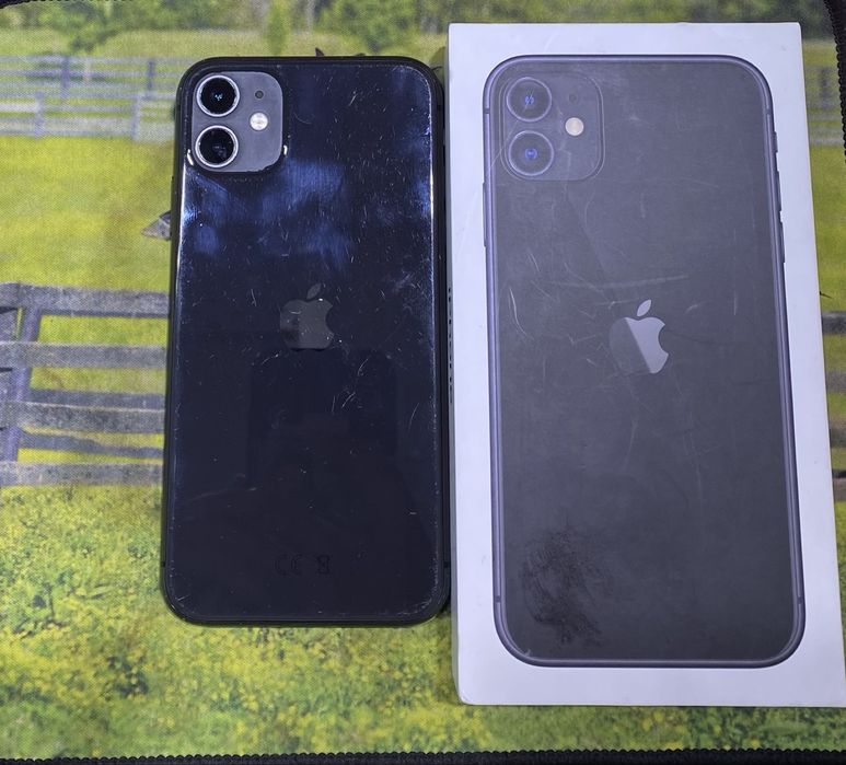 iPhone 11 64GB — Black