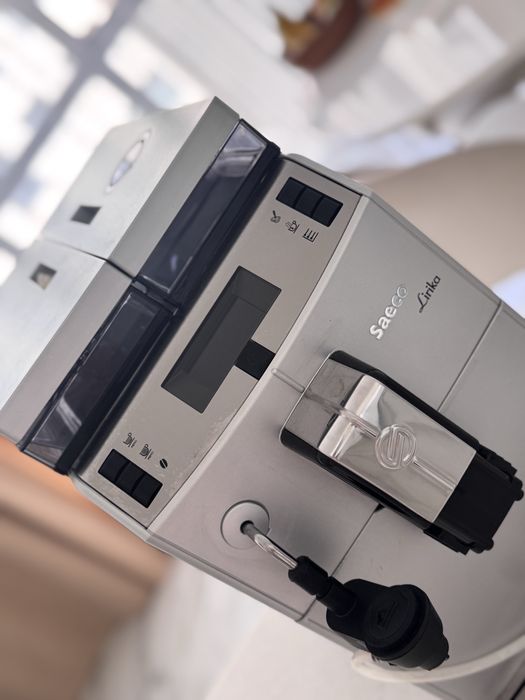 Кофемашина Saeco Lirika