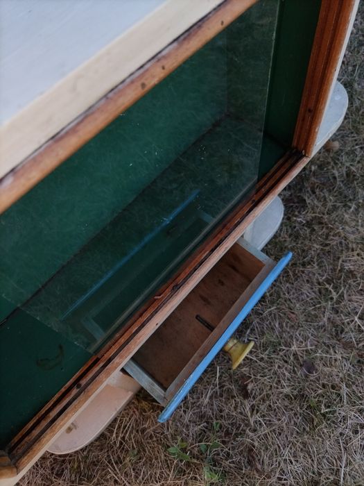 Аптечка от 60 те години