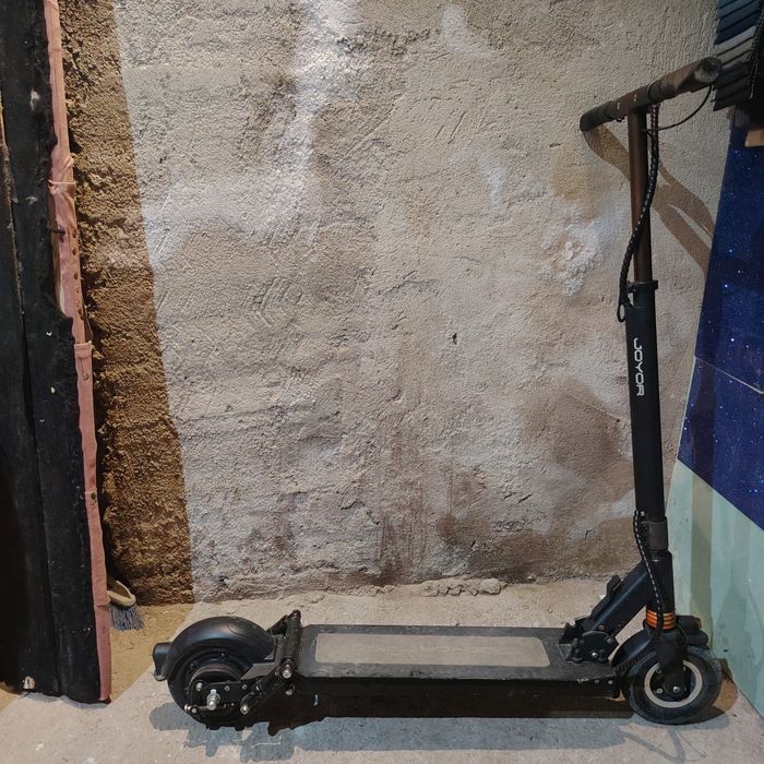 Vând trotinetă electrică