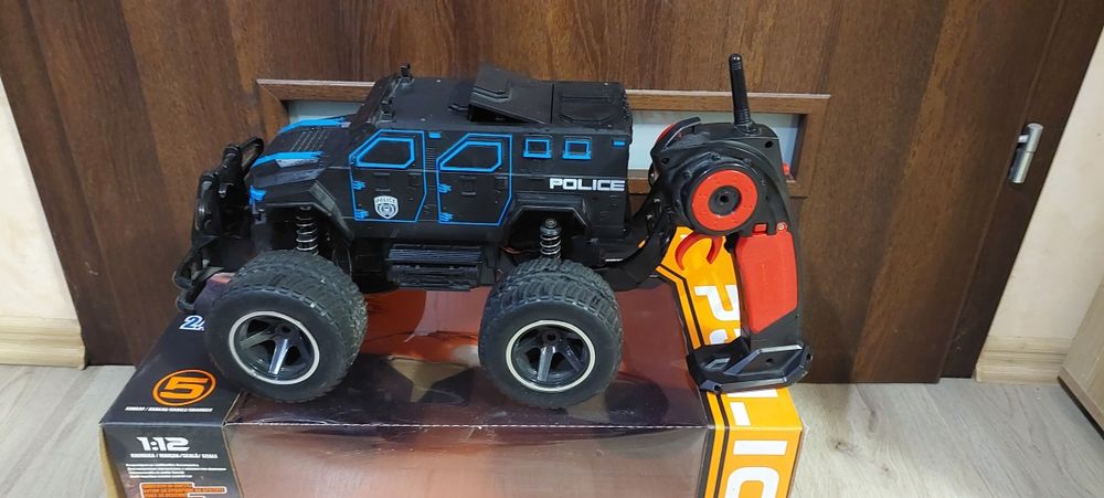 Кола с дистанционно