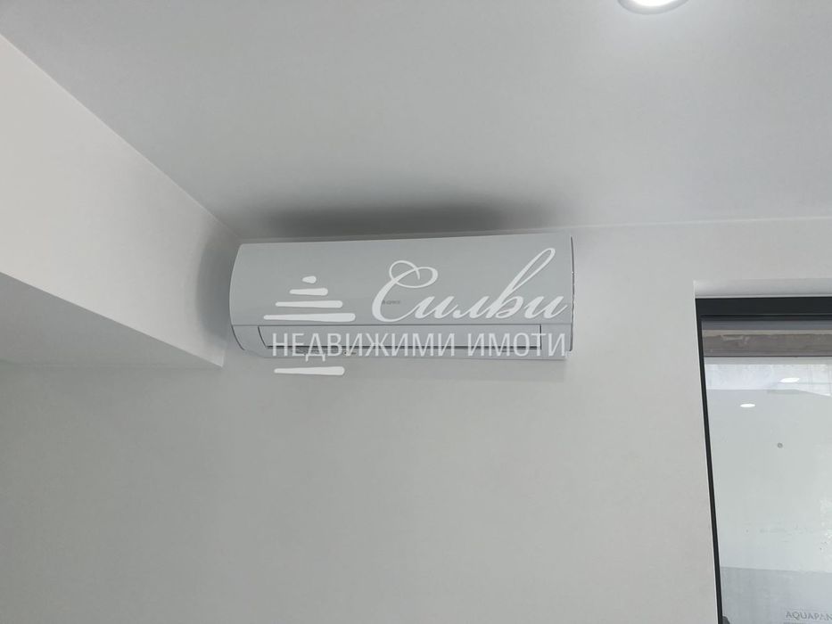 Дава се под наем Офис в Шумен, Център - 28 кв.м за 357 € - Снимка #2