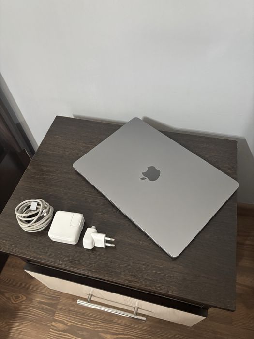 Macbook air m2 2022