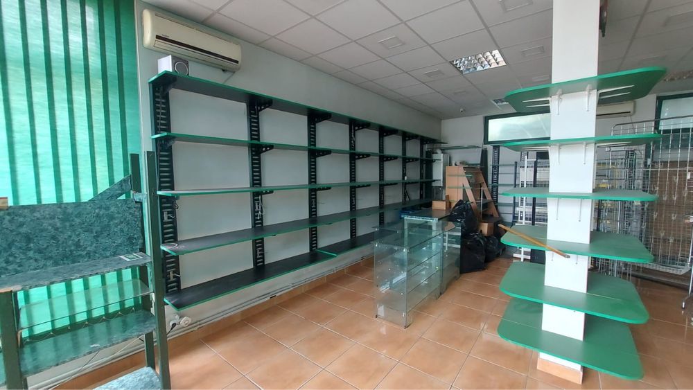 Vand mobilier magazin