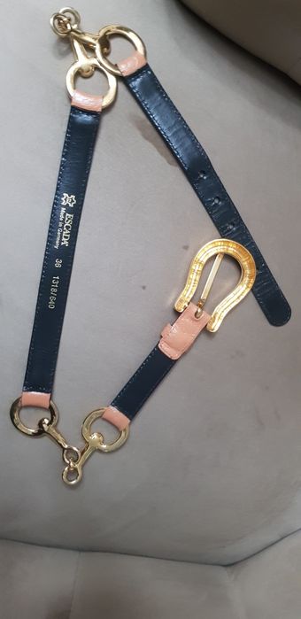 Escada                 .