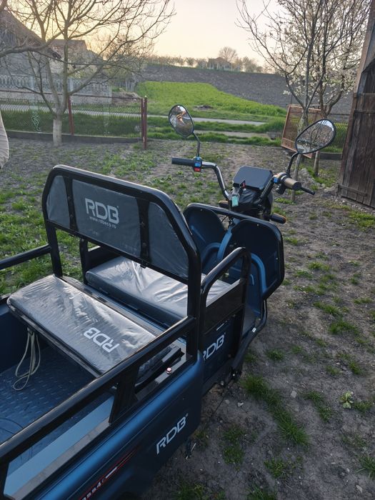 Vând tricicletă electrică