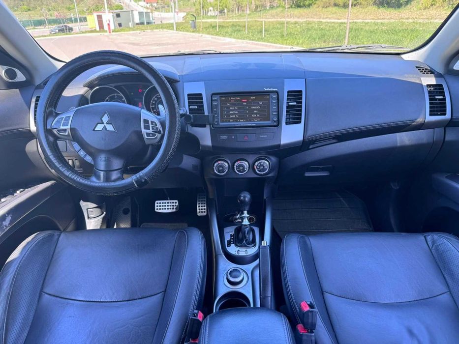 Mitsubishi Outlander 2,2 D
