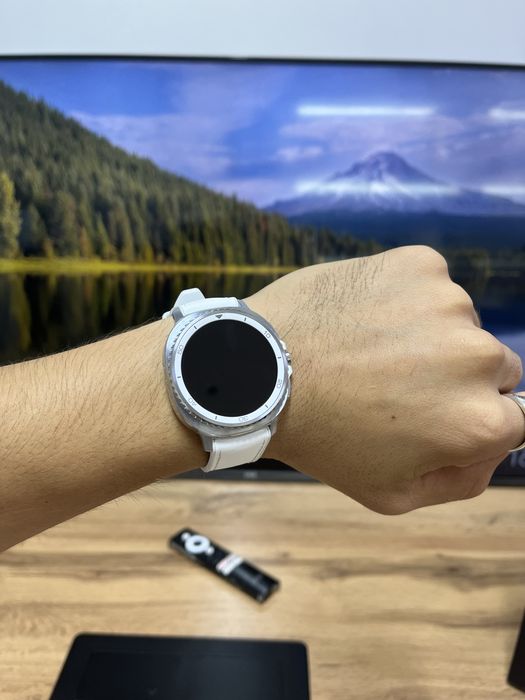 Часы Galaxy Watch 8 Classic