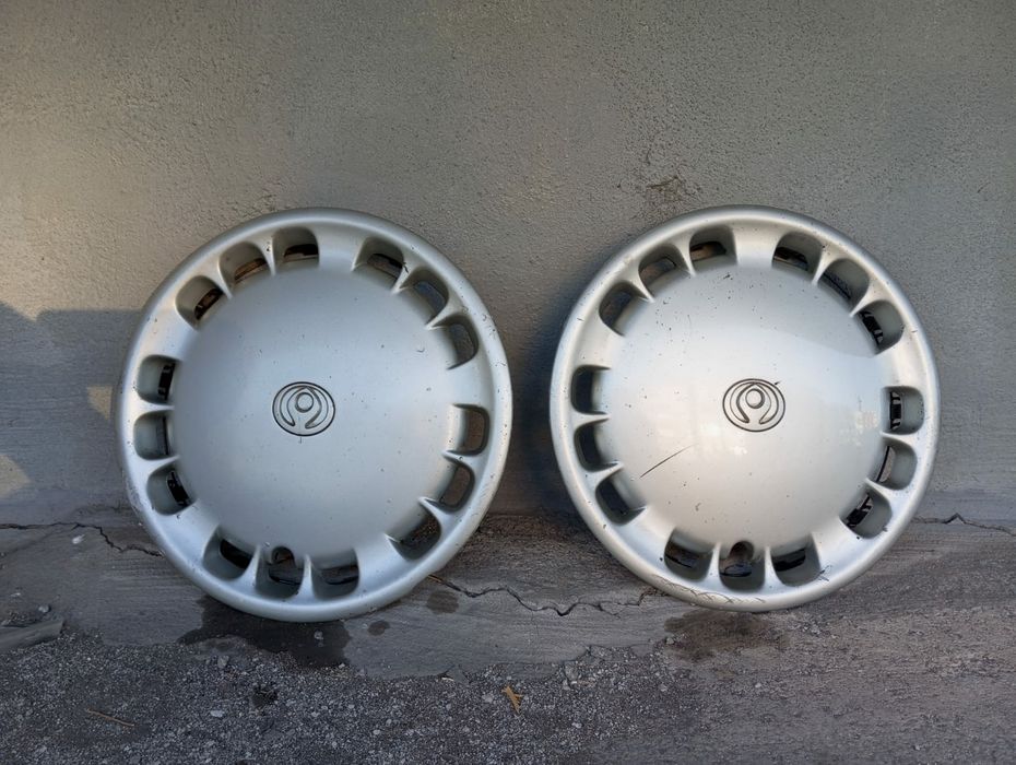 Оригинальные колпаки на Mazda Cronos R14