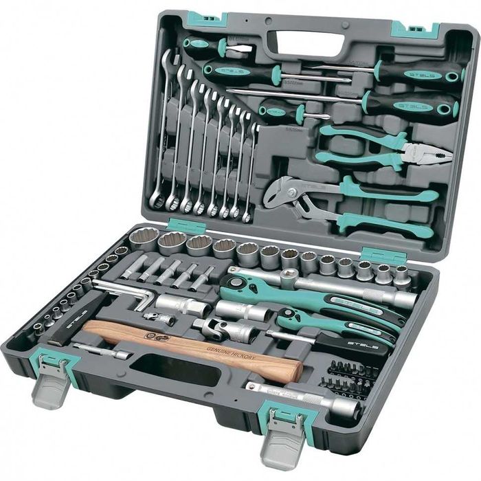 Наборы ключей в кейсе от 3000