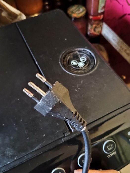 Продавам работещ кафеавтомат Philips за части