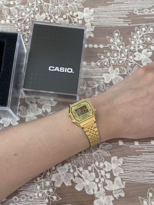 Кварцевые часы Casio