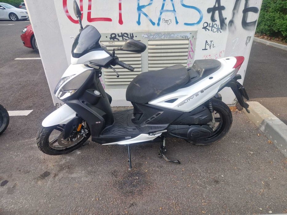 Scuter Kymco Agility Delivery 125cc / Bike rent Kymco 125cc - Glovo, Bolt Food Wolt