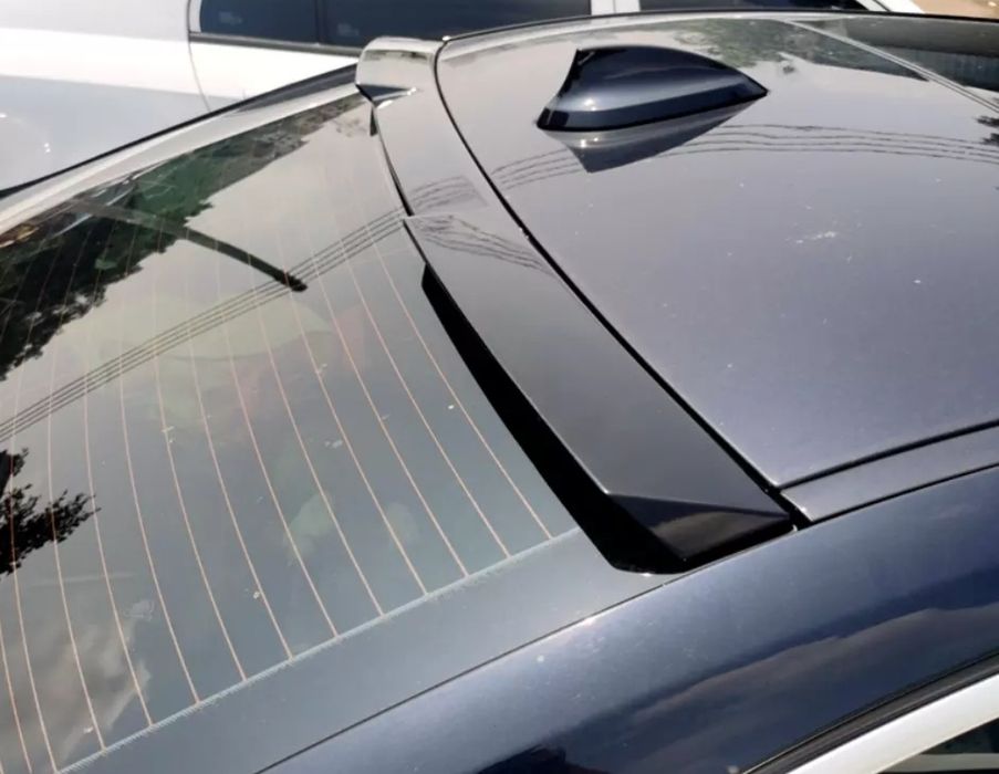 Eleron spoiler lip lunetă BMW Seria 3 E90 model M4, Negru Lucios
