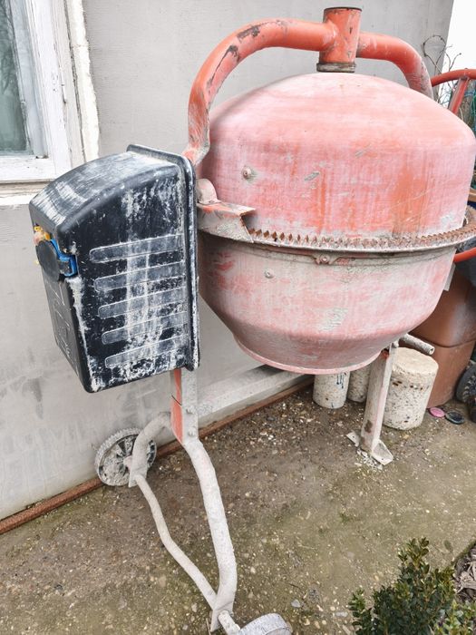 Betoniera LIMEX 190l