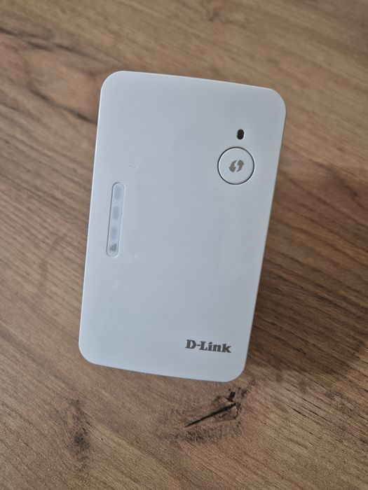 Усилвател за wifi D-LINK E15 EAGLE PRO