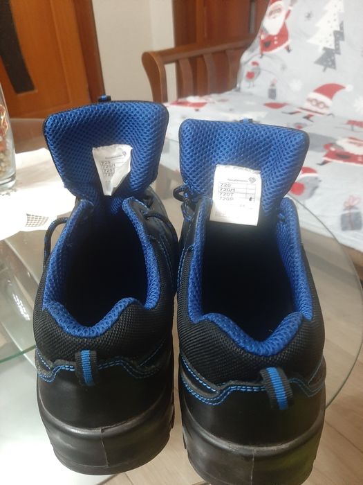 Мужские ботинки для работы