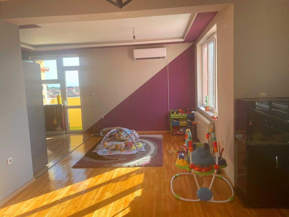 Продава се Многостаен апартамент в Асеновград - 280 кв.м за 450 €/кв.м - Снимка #1