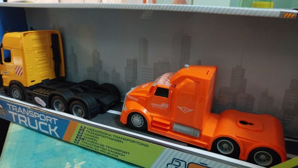 Камиони за момченца