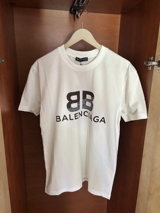 Vând tricou de bărbați