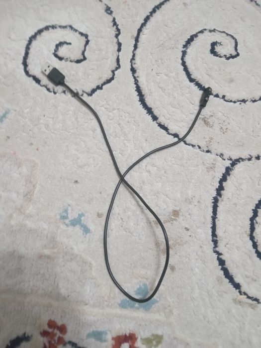 Продам  часы сенсорный