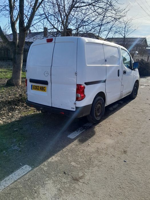 Dezmembrez NISSAN NV 200