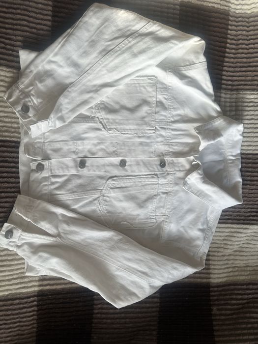 Продам куртку джинсовую