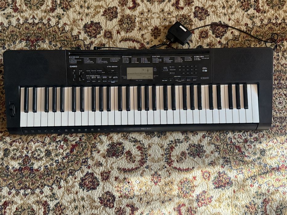 продам синтезатор Casio